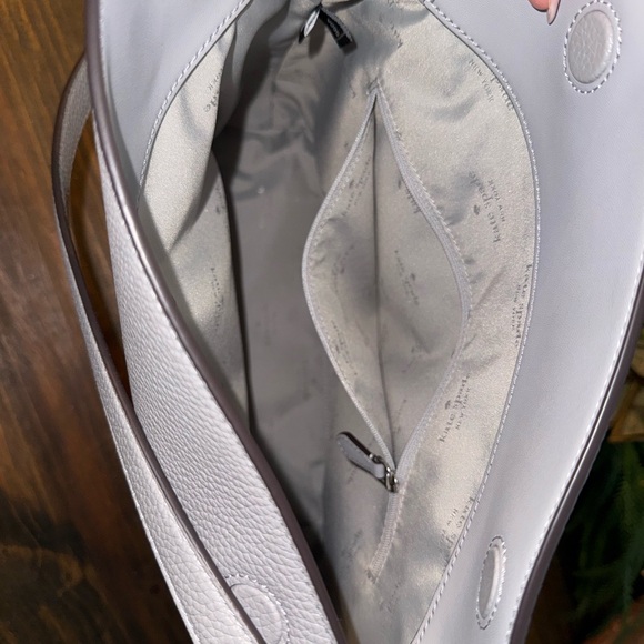 Kate Spade Elegant Gray Shoulder Bag - Picture 6 of 8